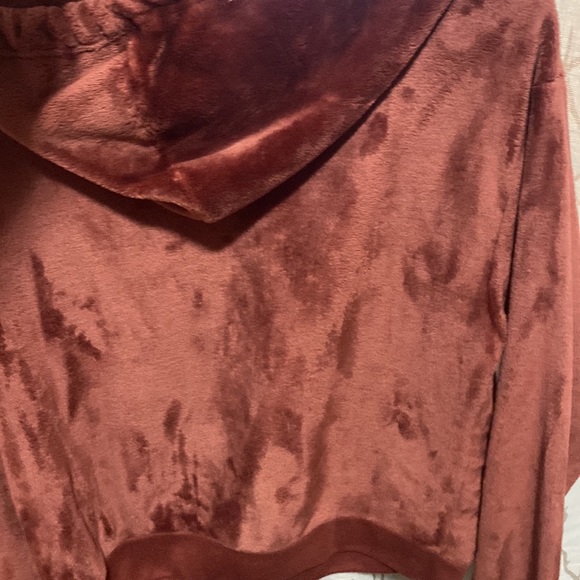 Fuzzy pull over sweater - Picture 3 of 3